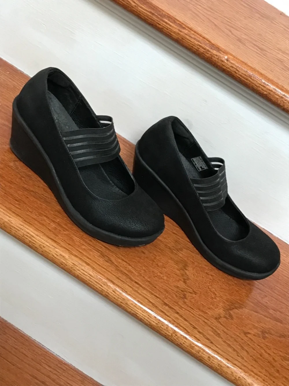 Skechers cute comfy
